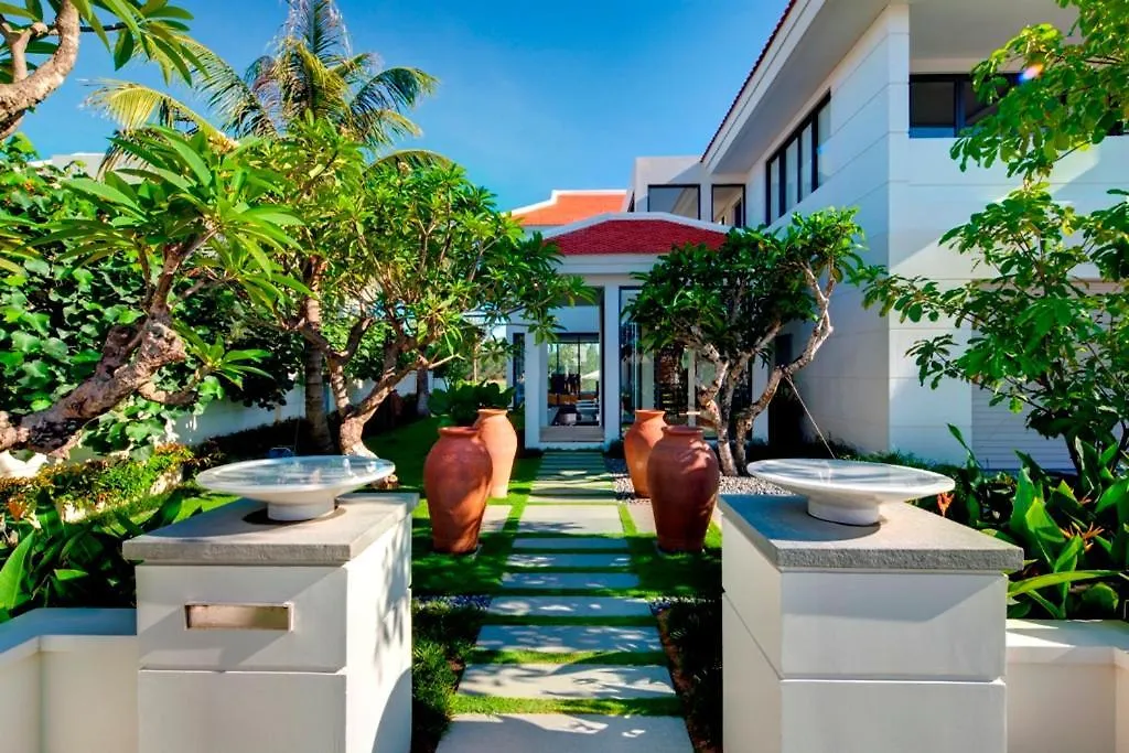 Ocean Beach Villas Danang  다낭