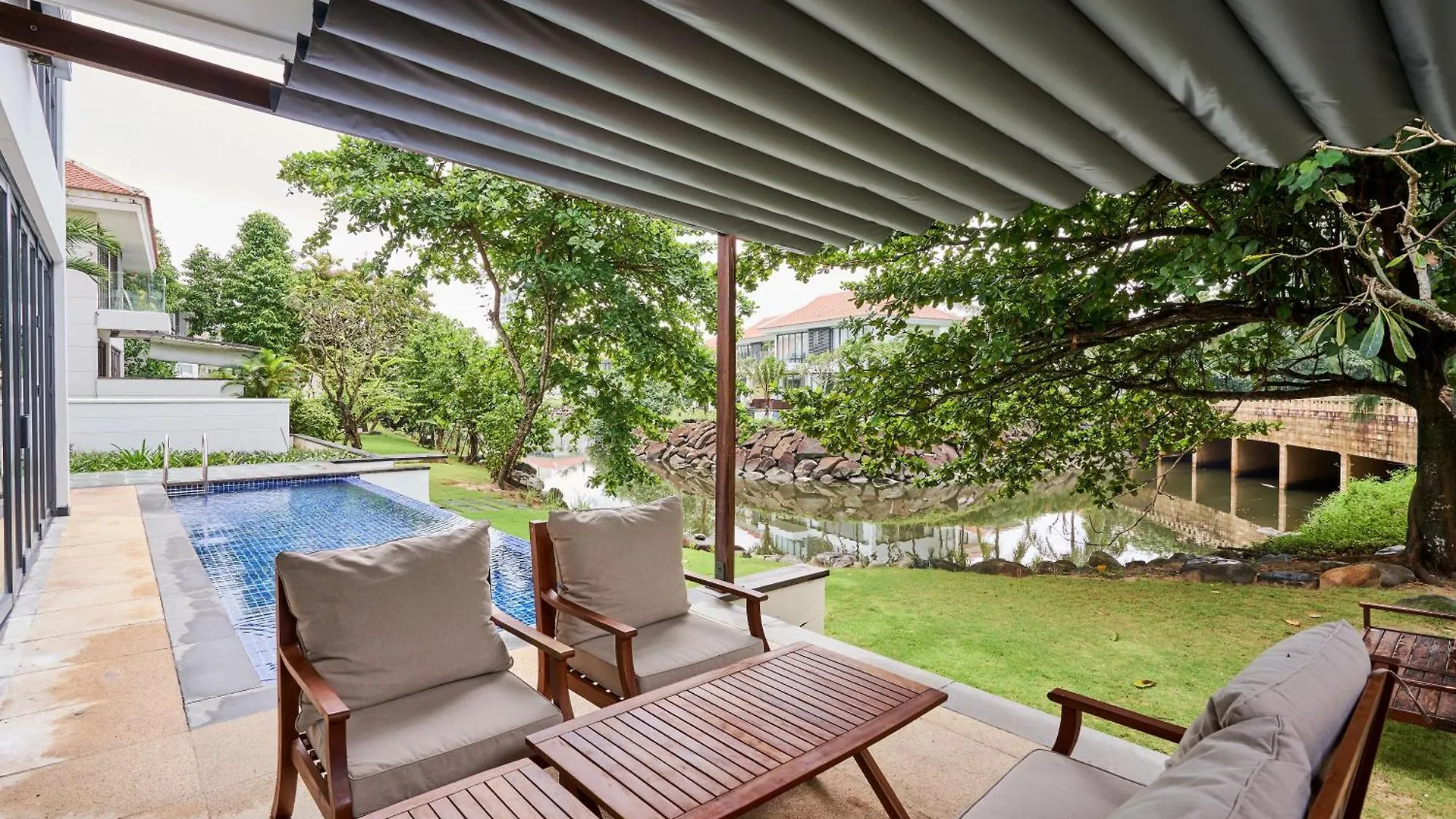 Ocean Beach Villas Danang
