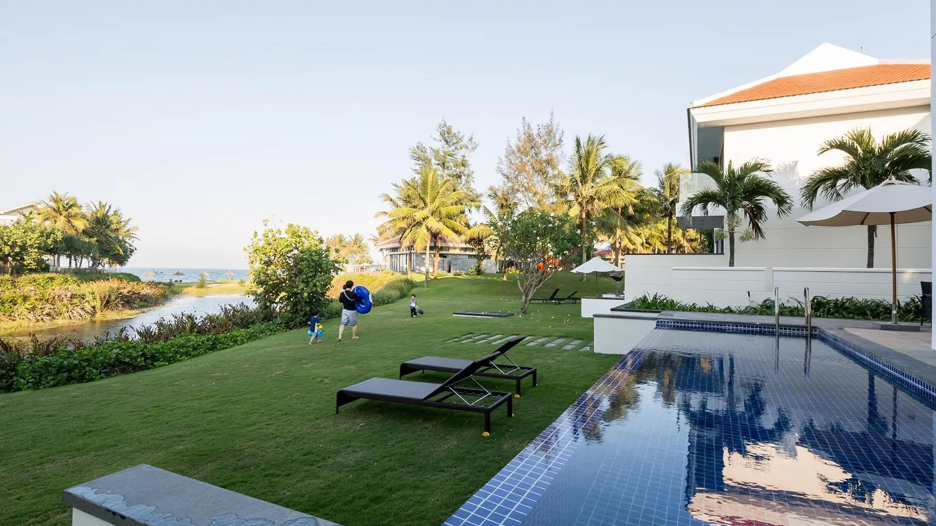Ocean Beach Villas Danang