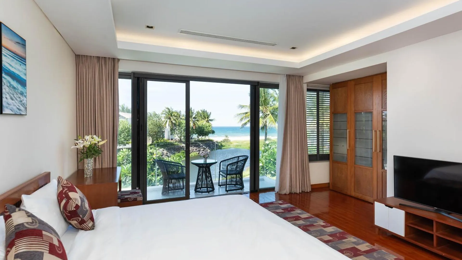 Ocean Beach Villas Danang