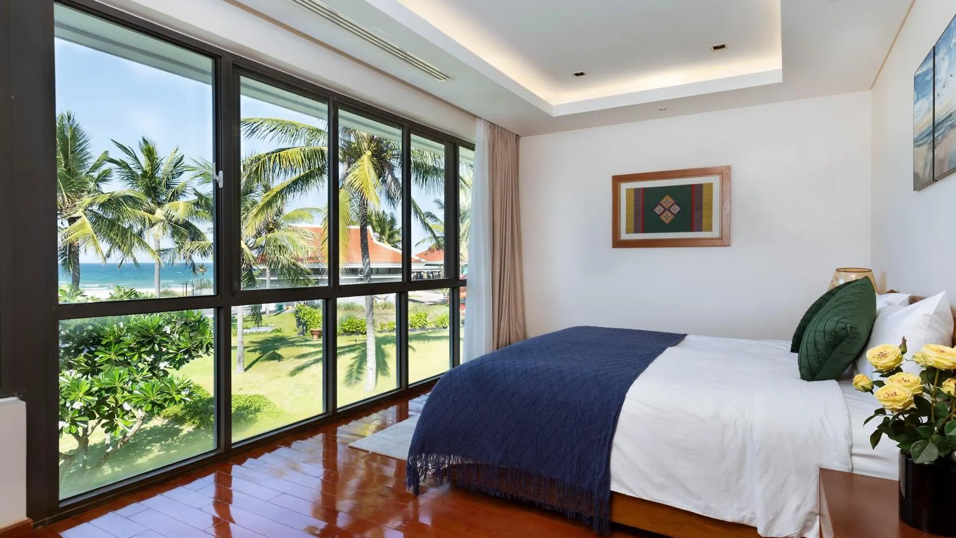 Ocean Beach Villas Danang